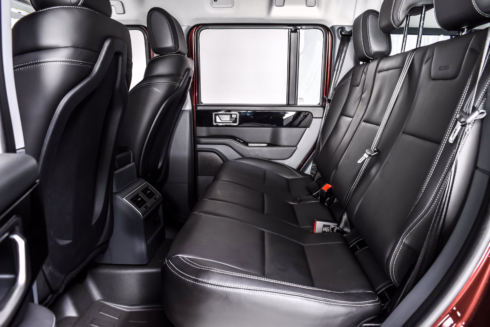 Used 2025 INEOS Grenadier Station Wagon AWD/4WD image 15