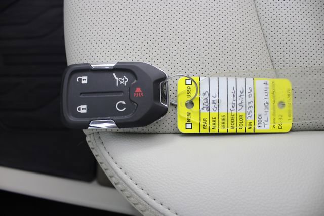 Used 2023 GMC Terrain Denali w/ Denali Premium Package image 9