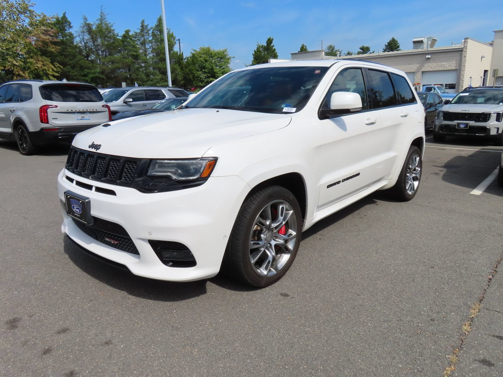 Used 2020 Jeep Grand Cherokee SRT w/ Trailer Tow Group IV AWD/4WD image 3