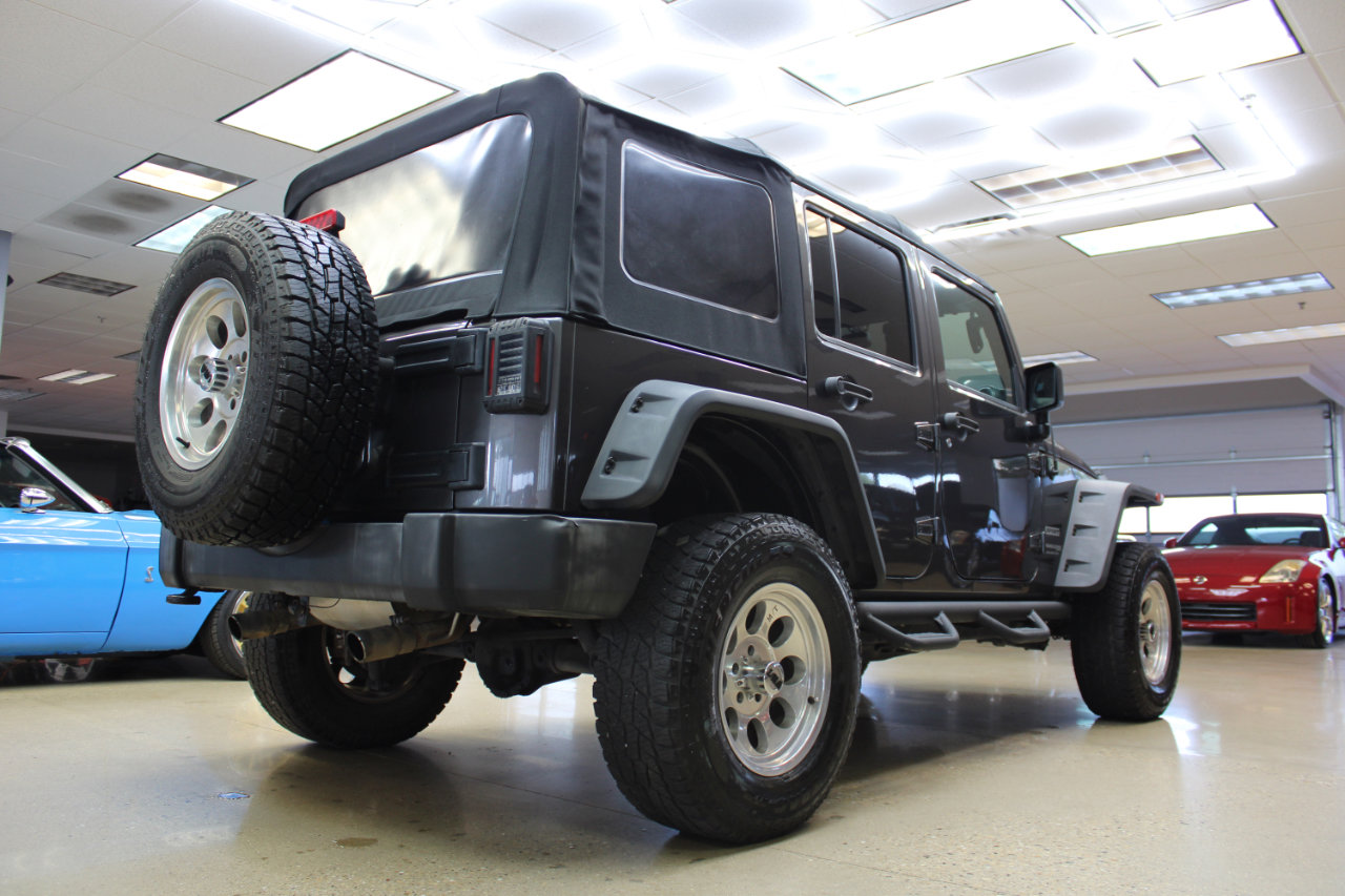 Used 2018 Jeep Wrangler Unlimited Sport S image 23