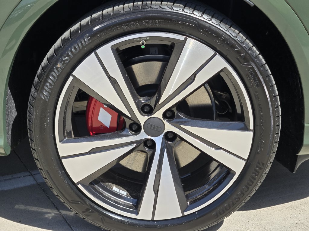 New 2026 Audi SQ5 Prestige AWD/4WD image 15