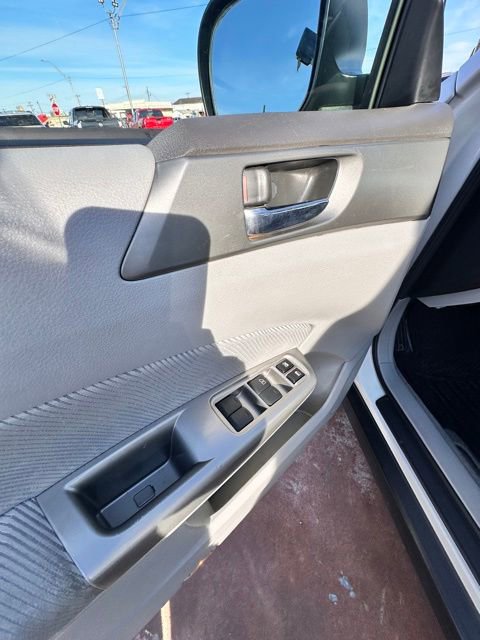 Used 2010 Subaru Forester 2.5X Premium image 19