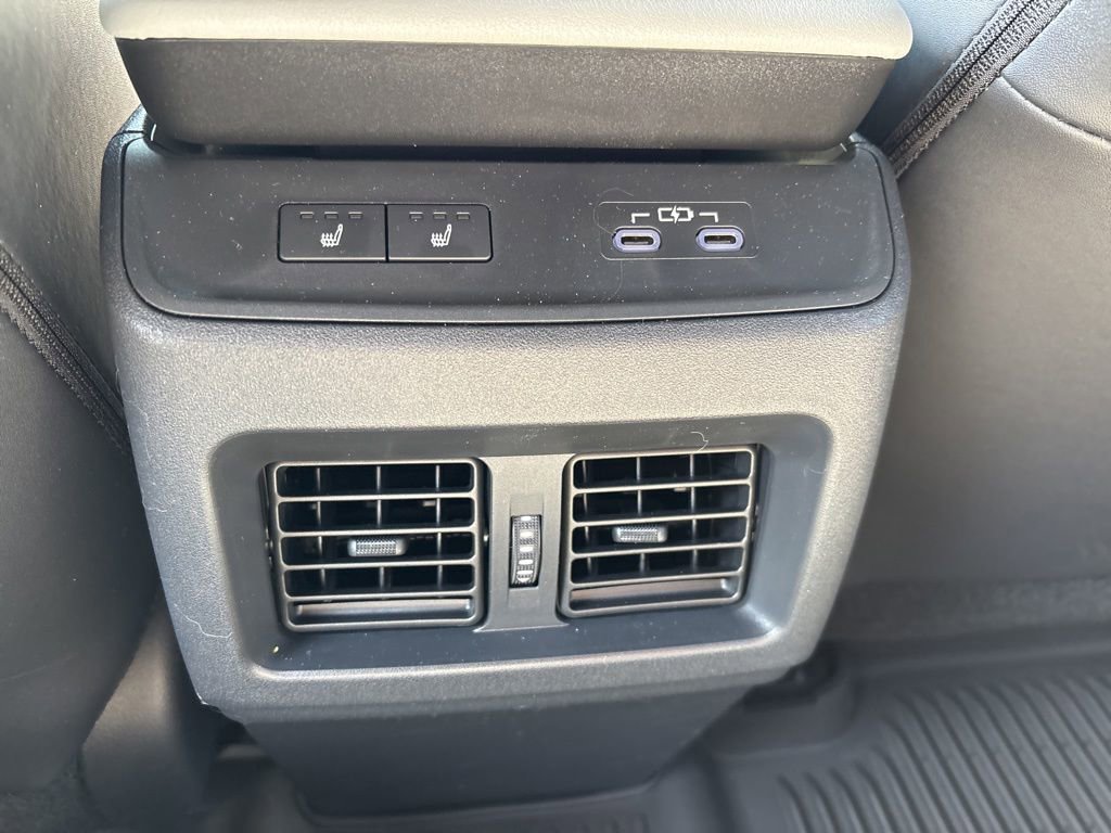 Used 2026 Subaru Uncharted AWD image 9
