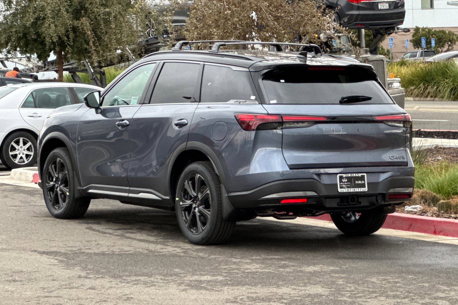 New 2027 INFINITI QX60 Autograph w/ Dark Cargo Package AWD/4WD image 3