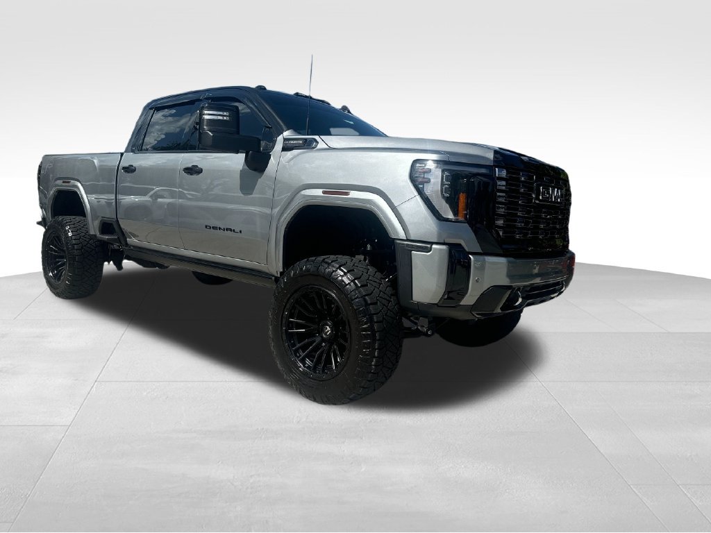 Used 2026 GMC Sierra 2500 Denali Ultimate w/ Max Trailering Package AWD/4WD image 3