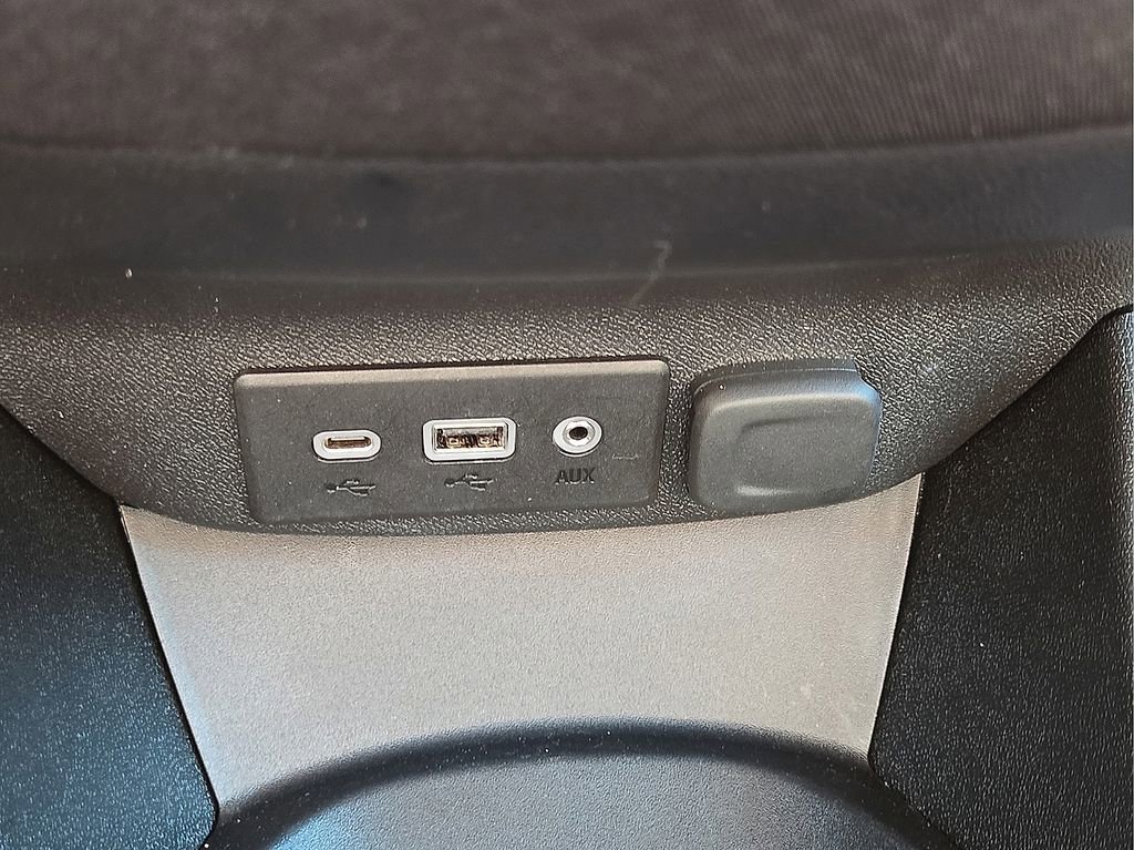 Used 2025 Chevrolet Malibu LS FWD image 28