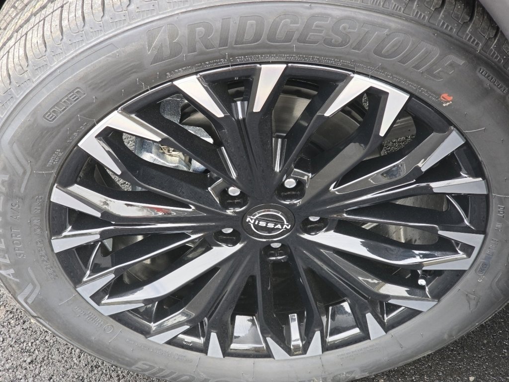 New 2026 Nissan Rogue SV image 18