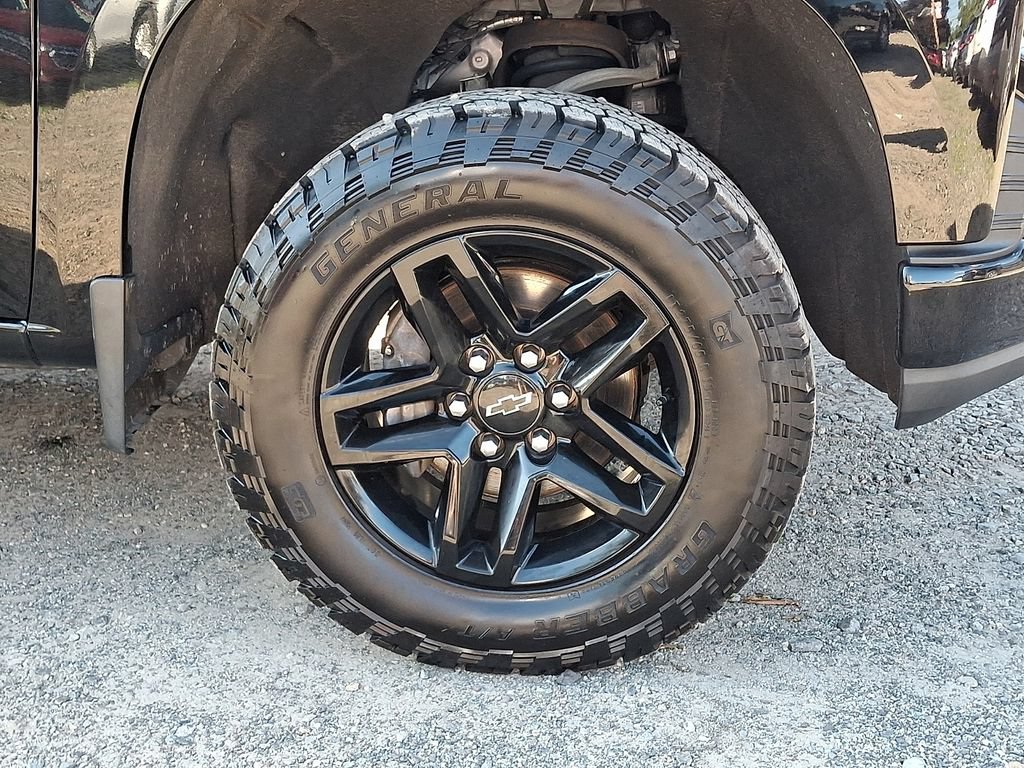 Certified 2019 Chevrolet Silverado 1500 Custom Trail Boss w/ Custom Convenience Package AWD/4WD image 33