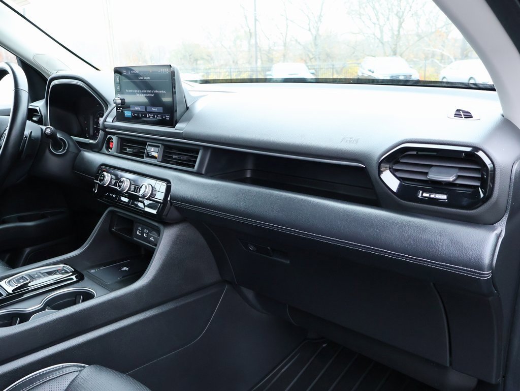 Certified 2023 Honda Pilot Black Edition image 9