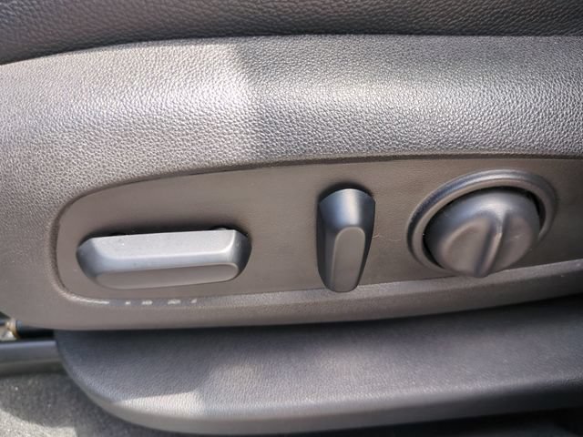Used 2018 Chevrolet Equinox LT w/ Sun & Infotainment Package FWD image 22