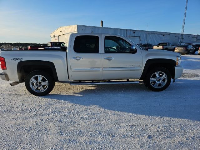 Used 2013 Chevrolet Silverado 1500 LTZ w/ LTZ White Diamond Edition image 7