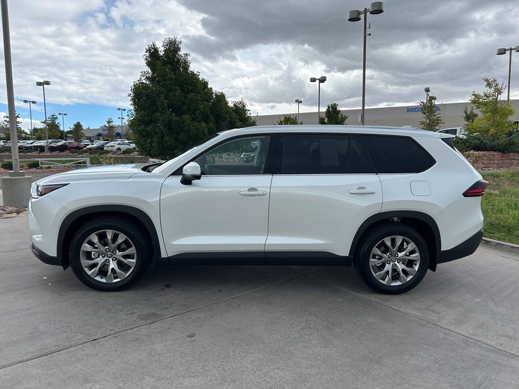 Used 2026 Toyota Grand Highlander AWD image 5