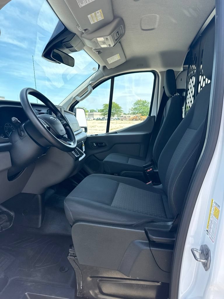 Used 2025 Ford Transit 250 Low Roof w/ Exterior Upgrade Package RWD image 15