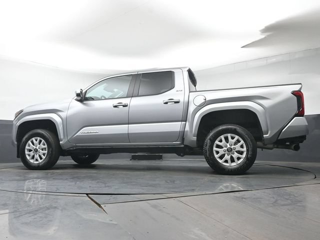 Certified 2026 Toyota Tacoma SR5 AWD/4WD image 33