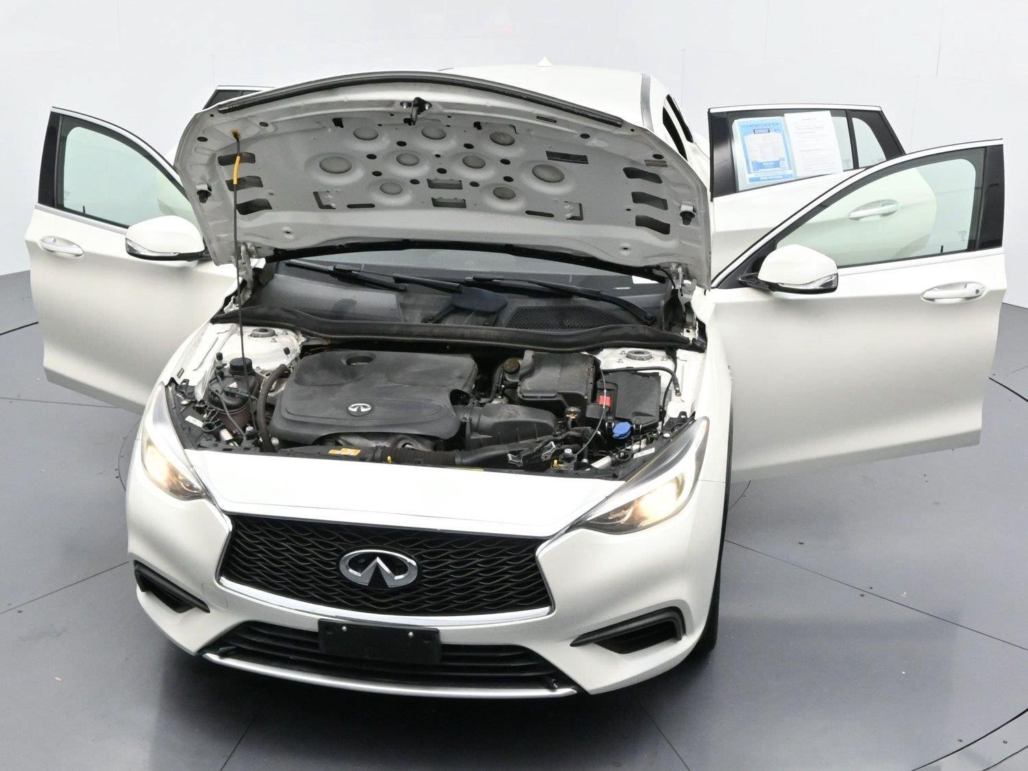 Used 2018 INFINITI QX30 FWD image 38