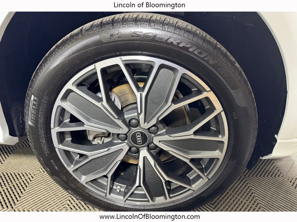 Used 2025 Audi Q5 Premium Plus w/ Premium Plus image 12