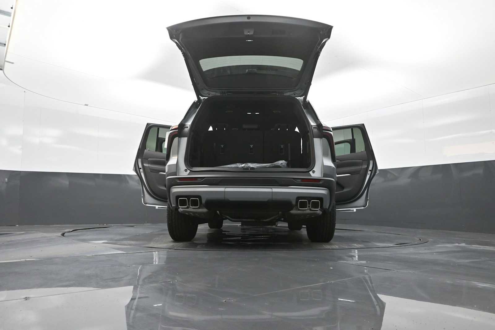 New 2026 Chevrolet Traverse Z71 w/ Enhanced Driving Package image 30