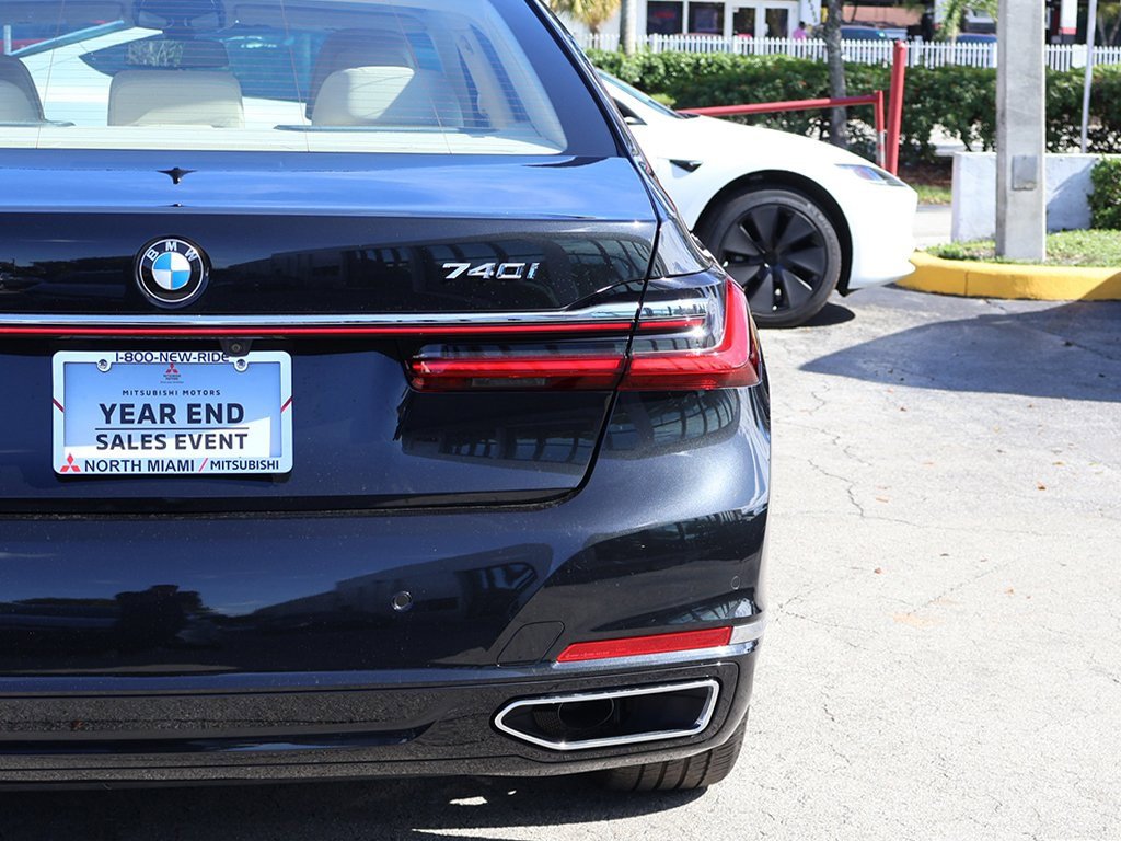 Used 2020 BMW 740i image 17