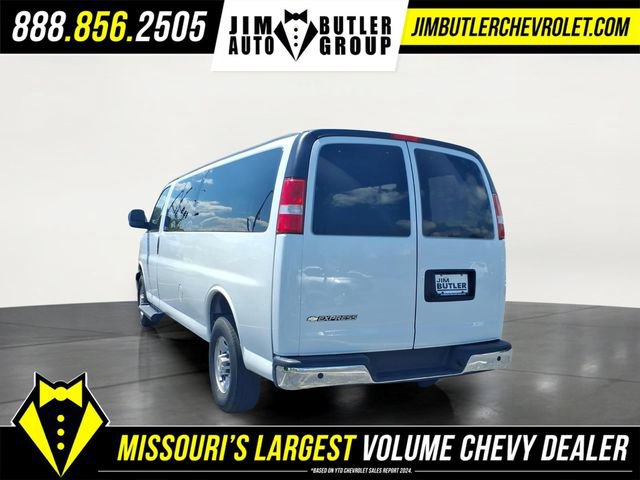 Used 2023 Chevrolet Express 3500 LT w/ LT Preferred Equipment Group RWD image 2