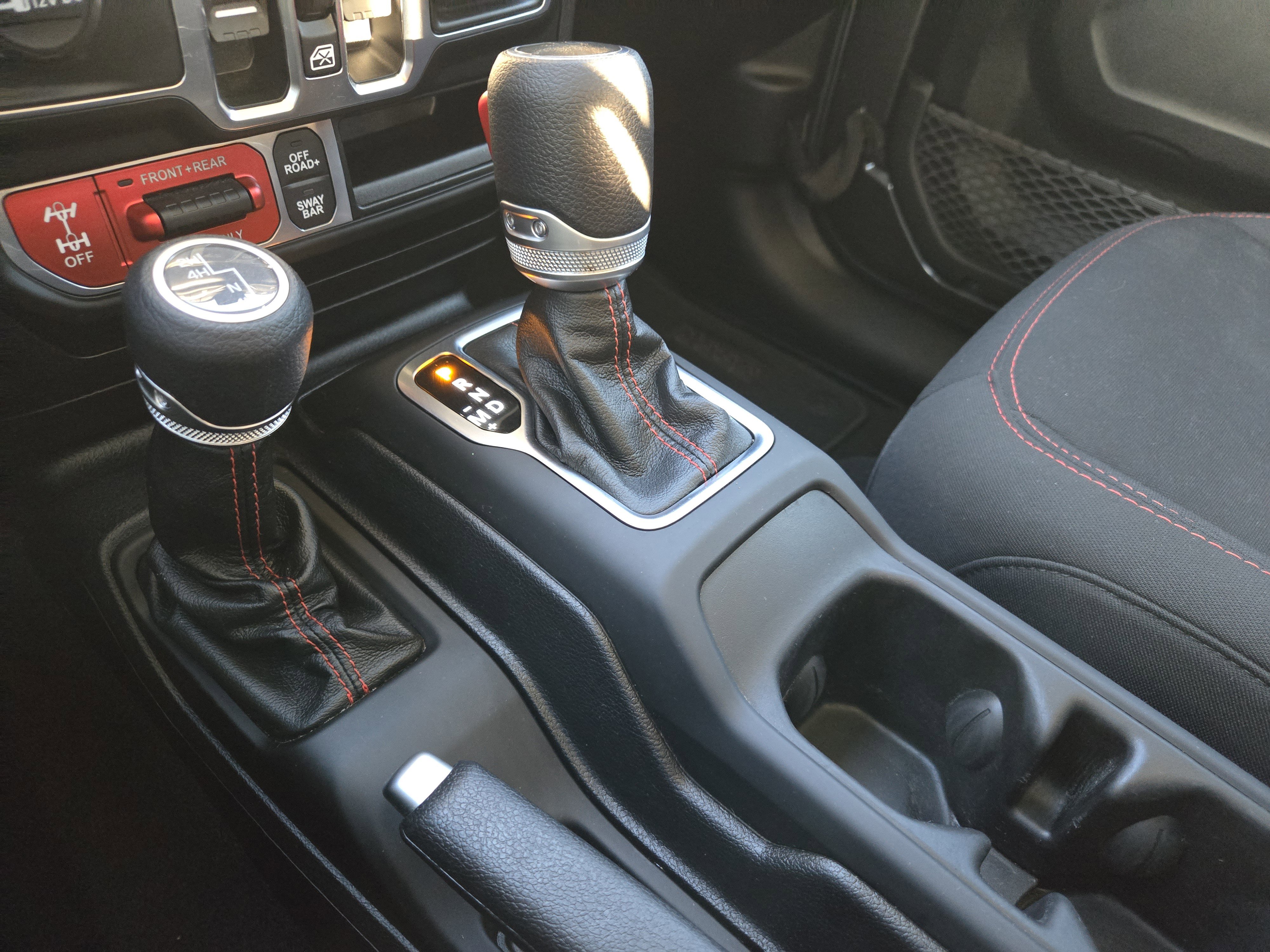 Used 2020 Jeep Gladiator Rubicon w/ Cold Weather Group image 22