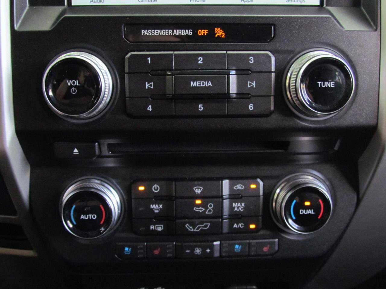Used 2018 Ford F150 Lariat RWD image 38