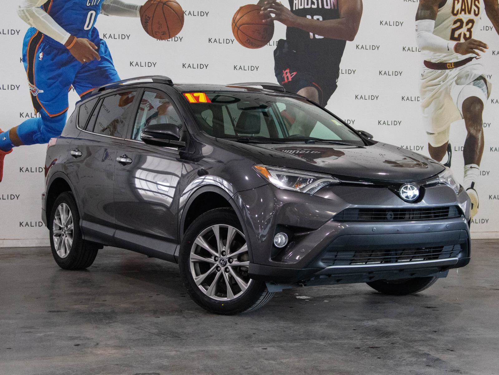 Used 2017 Toyota RAV4 Limited image 2