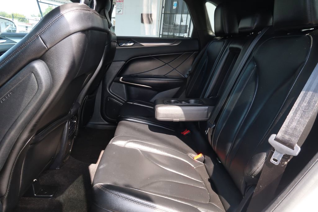 Used 2019 Lincoln MKC Premiere image 7
