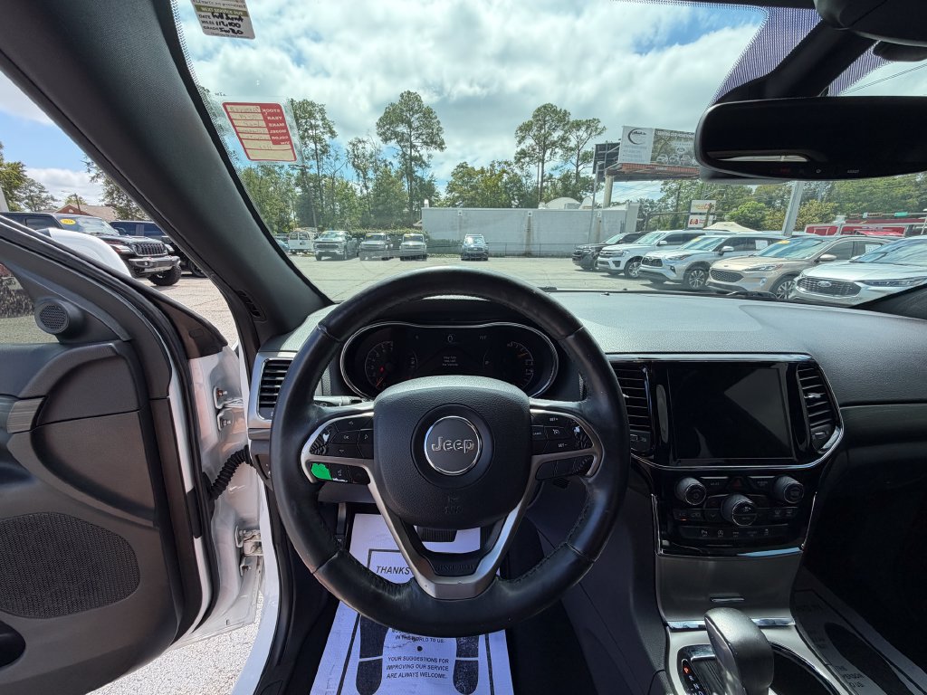 Used 2019 Jeep Grand Cherokee Altitude RWD image 9