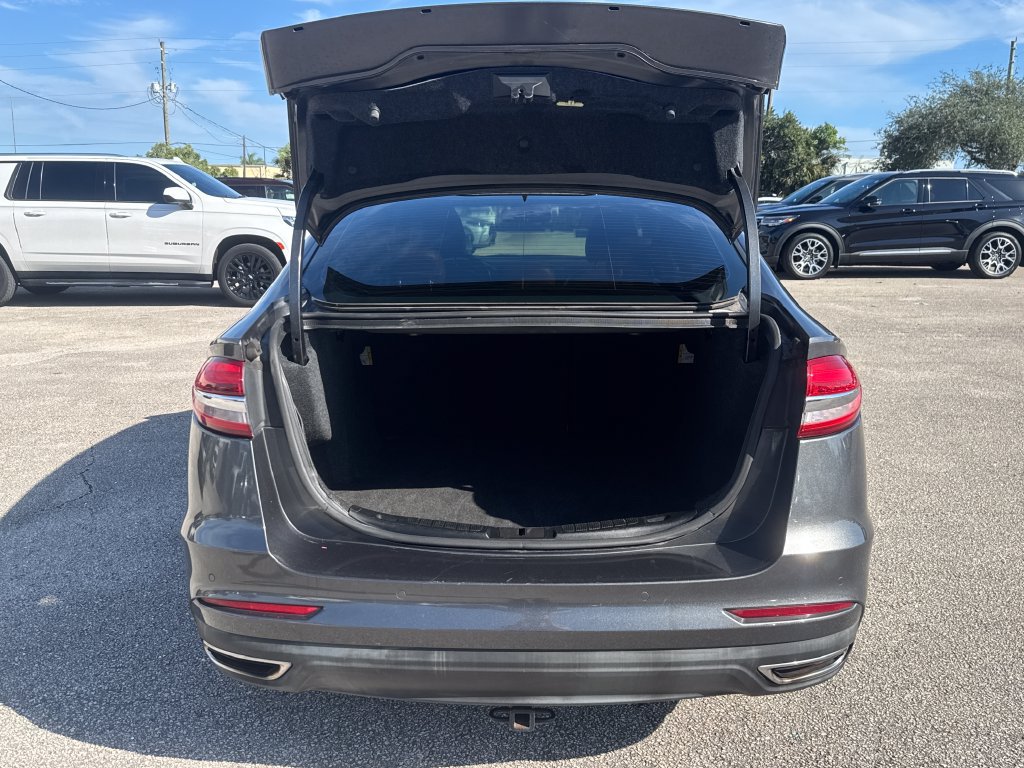 Used 2019 Ford Fusion Titanium AWD/4WD image 27