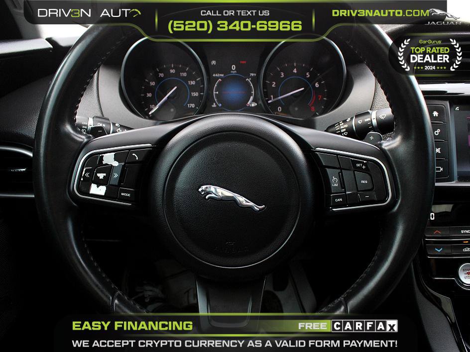 Used 2018 Jaguar XE Premium image 9