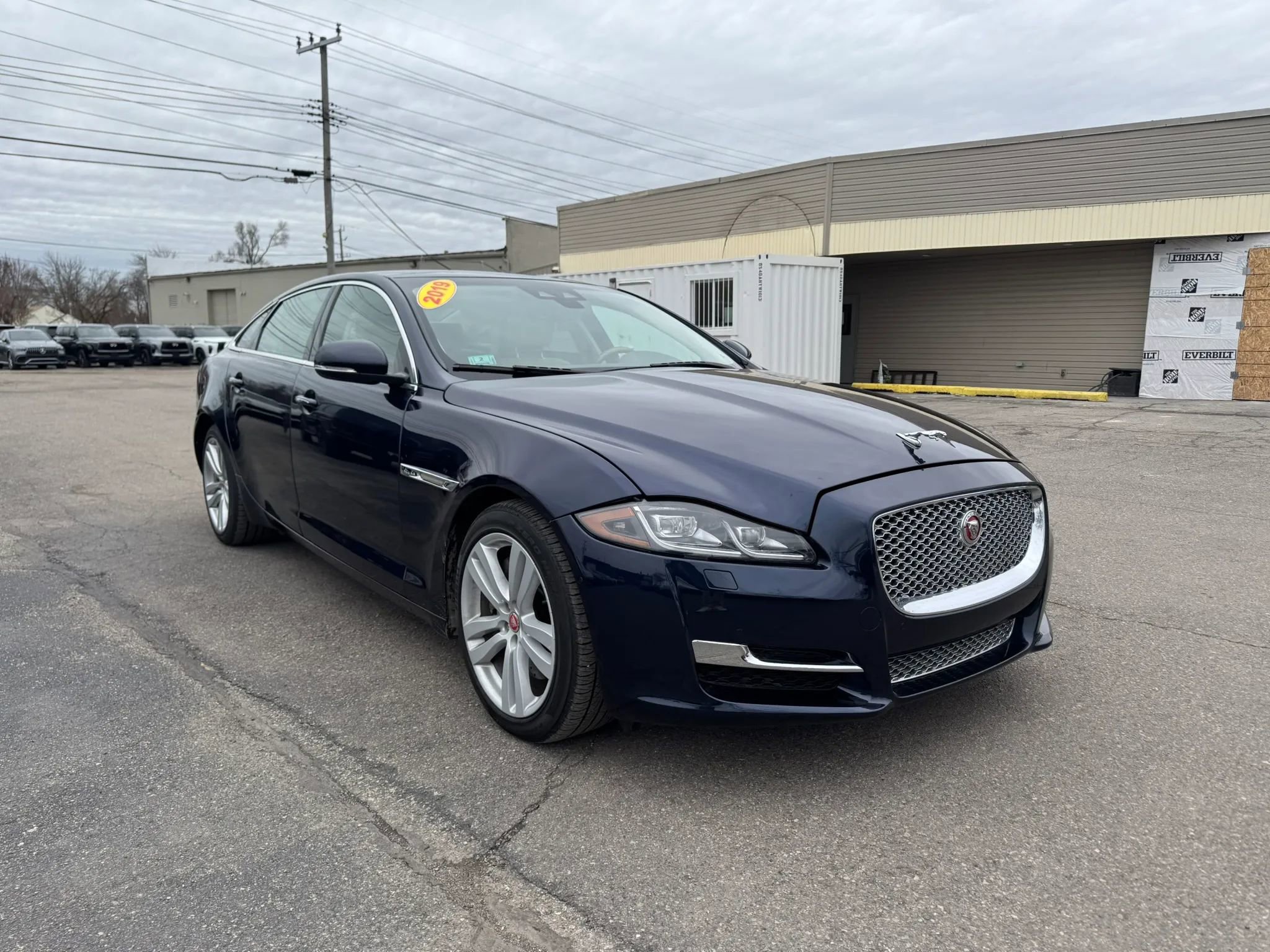 Used 2019 Jaguar XJ L Portfolio image 3
