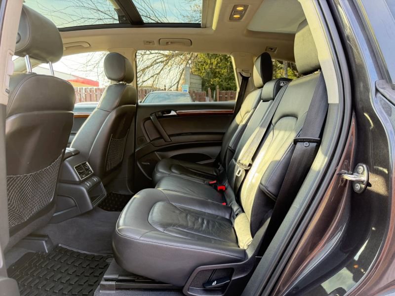 Used 2015 Audi Q7 TDI Premium Plus w/ Premium Plus Package AWD/4WD image 15