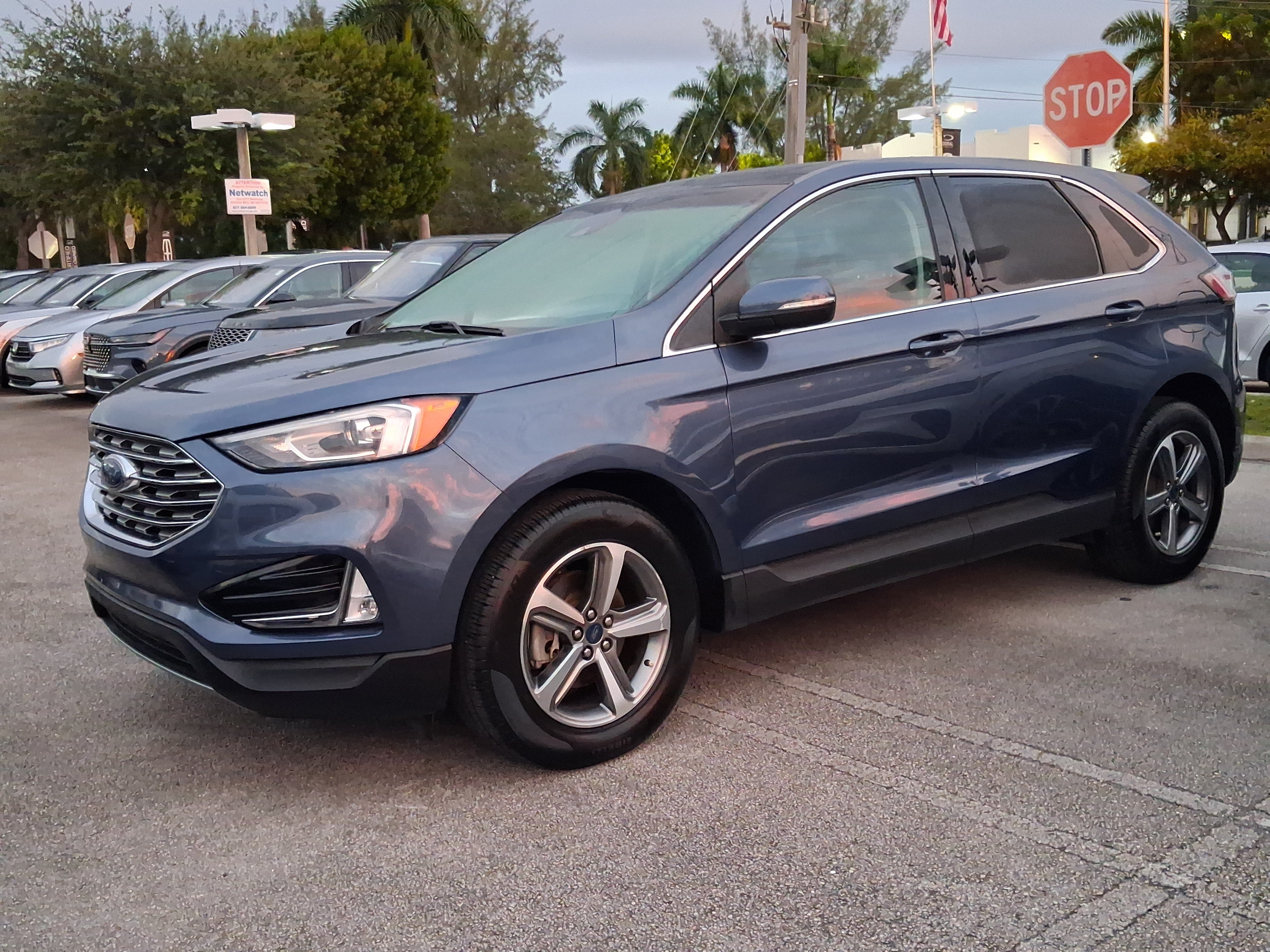 Used 2019 Ford Edge SEL w/ Equipment Group 201A FWD image 2