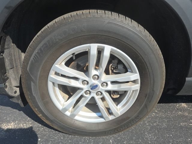 Used 2022 Ford Explorer XLT AWD/4WD image 22