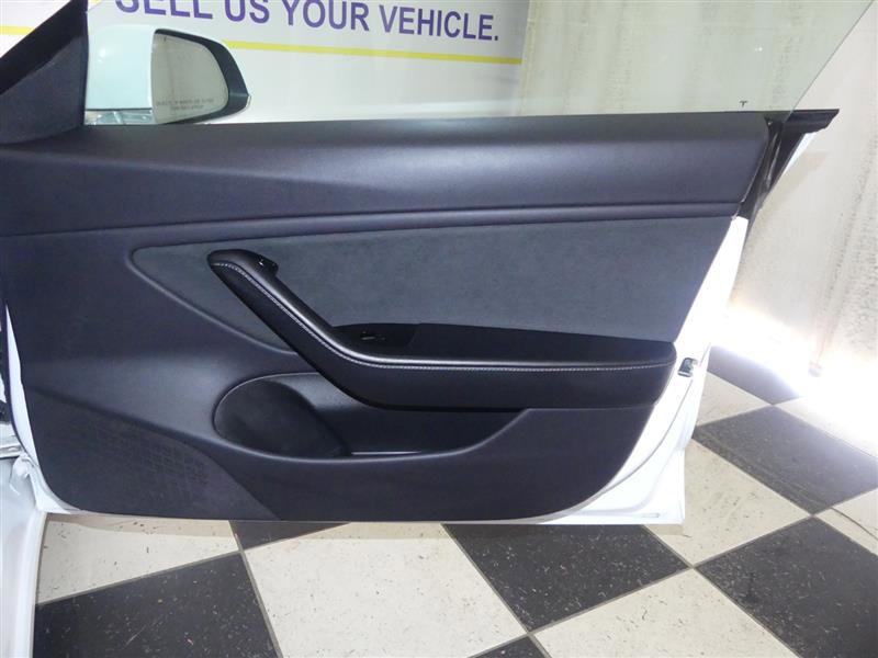 Used 2019 Tesla Model 3 Long Range image 23