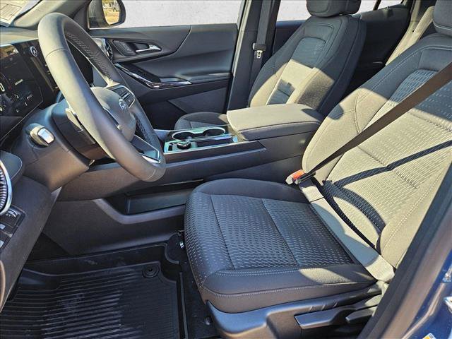 New 2026 Chevrolet Equinox LT w/ Midnight Edition FWD image 4