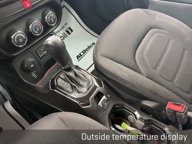 Used 2017 Jeep Renegade Altitude w/ Safety & Security Group (ALP) image 33