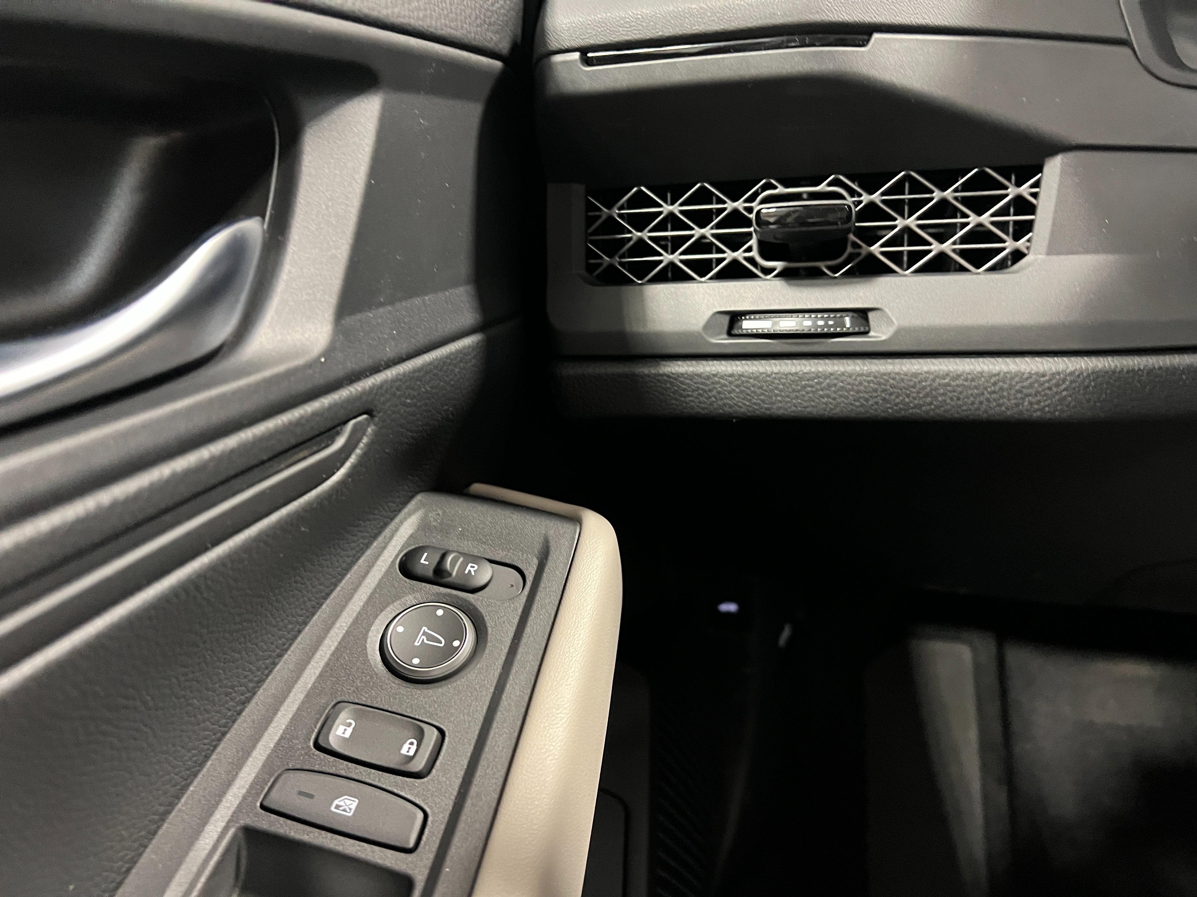 New 2025 Honda Accord LX image 14