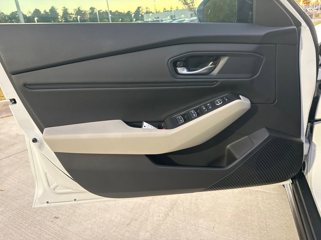 New 2025 Honda Accord SE image 21