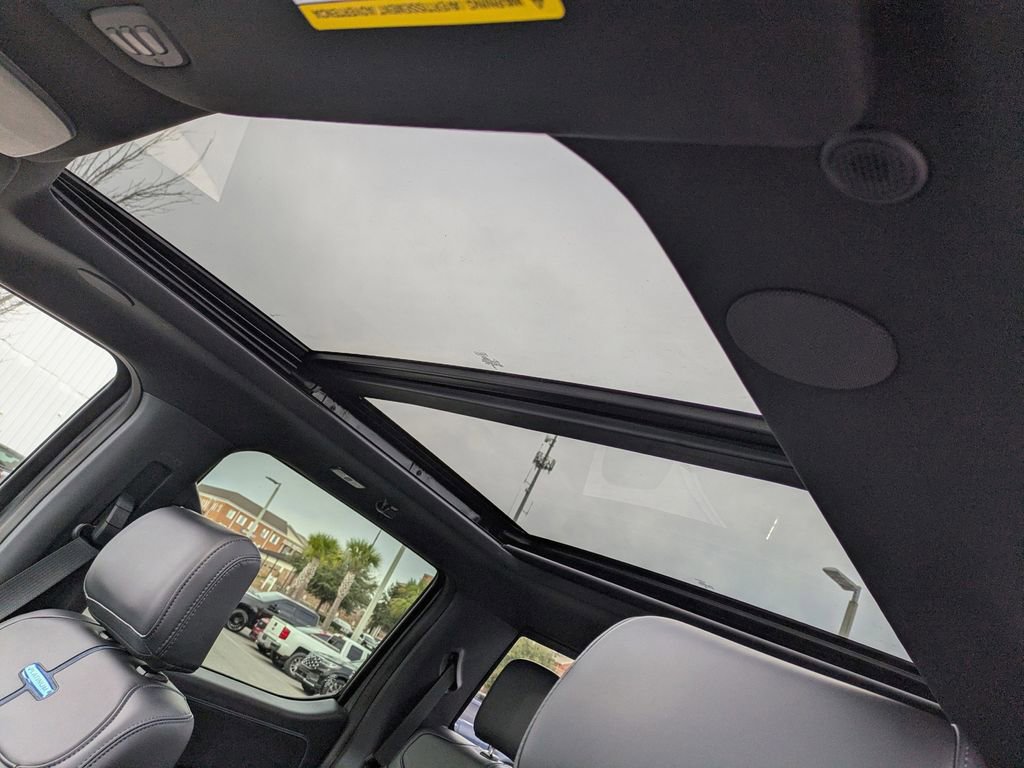 New 2025 Ford F150 Platinum w/ Equipment Group 702A High image 24