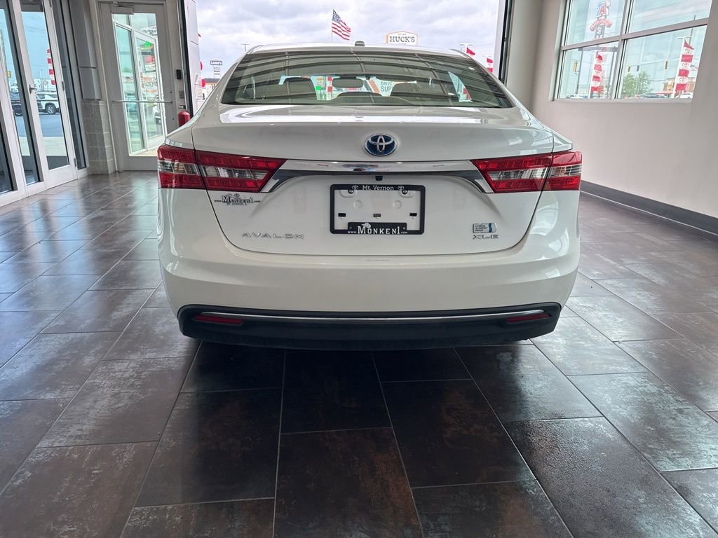 Used 2018 Toyota Avalon XLE Plus w/ Protection Package FWD image 6