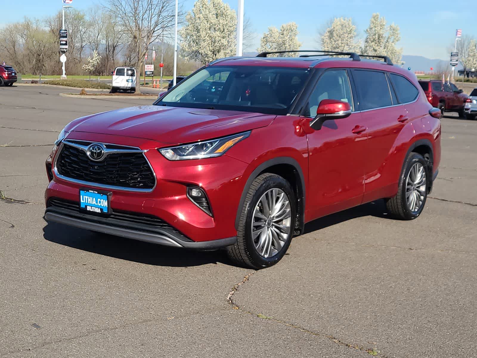 Used 2022 Toyota Highlander Platinum AWD/4WD video 1