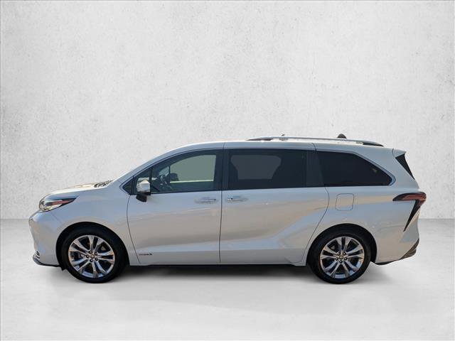 Used 2021 Toyota Sienna Platinum FWD image 8