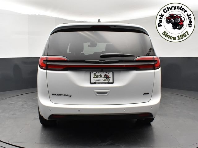 New 2026 Chrysler Pacifica Select w/ S Appearance Package AWD/4WD image 5