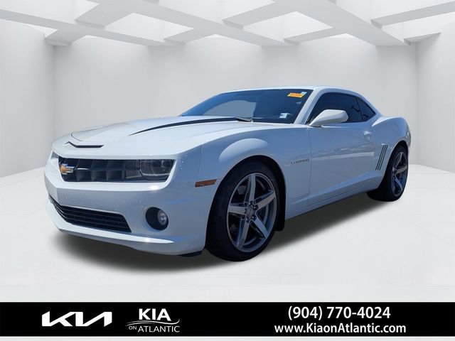 Used 2013 Chevrolet Camaro SS w/ RS Package RWD image 7