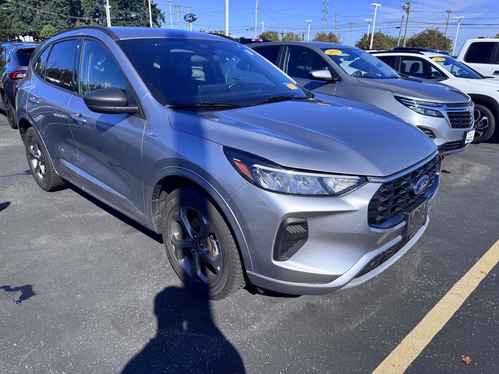 Used 2023 Ford Escape ST-Line w/ Tech Pack #1 AWD/4WD image 3