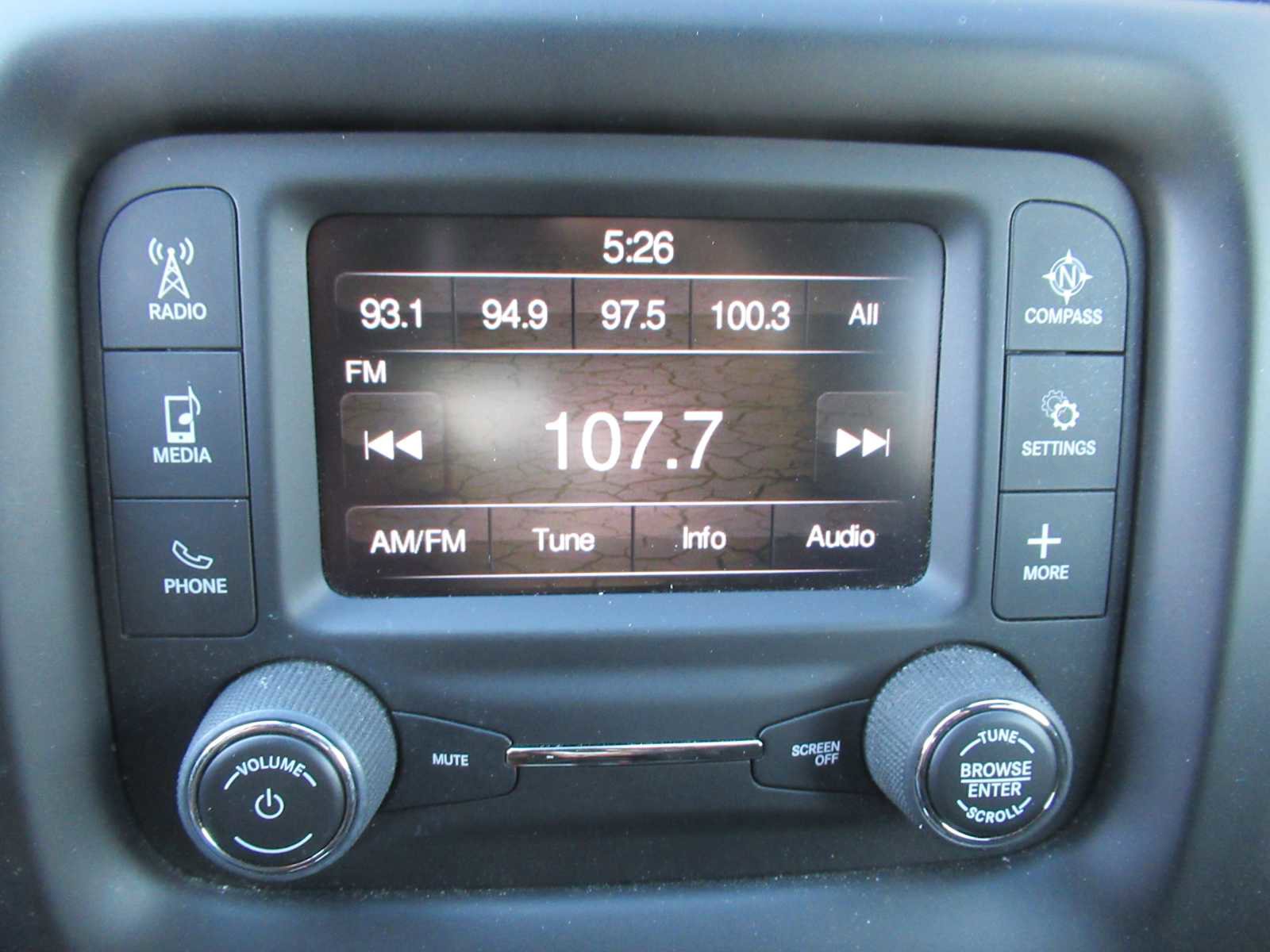 Used 2018 Jeep Compass Sport image 24