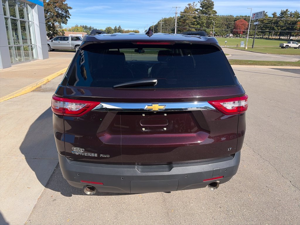 Used 2020 Chevrolet Traverse LT w/ Driver Confidence II Package AWD/4WD image 8