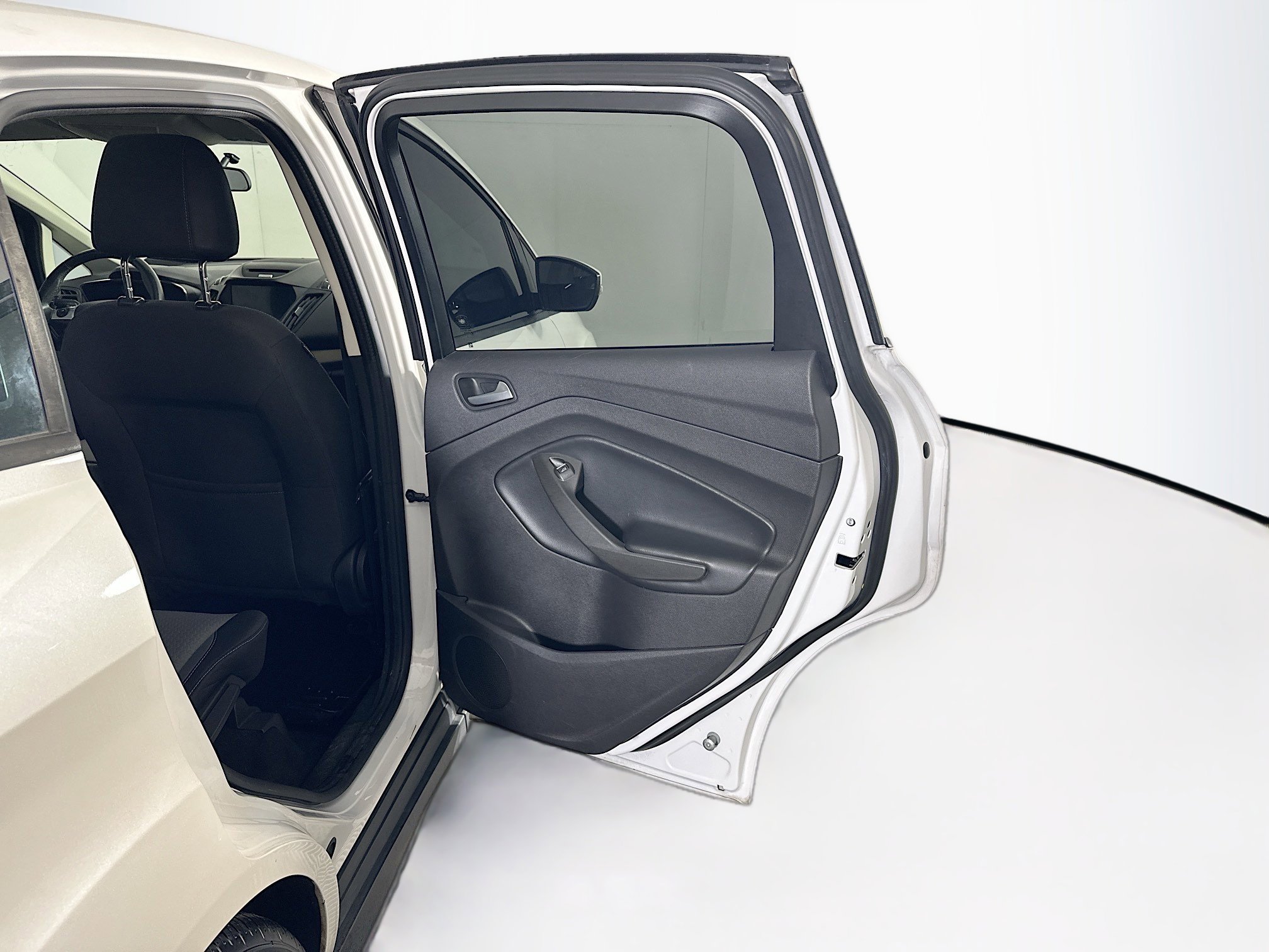 Used 2017 Ford C-MAX SE w/ Equipment Group 201A image 31