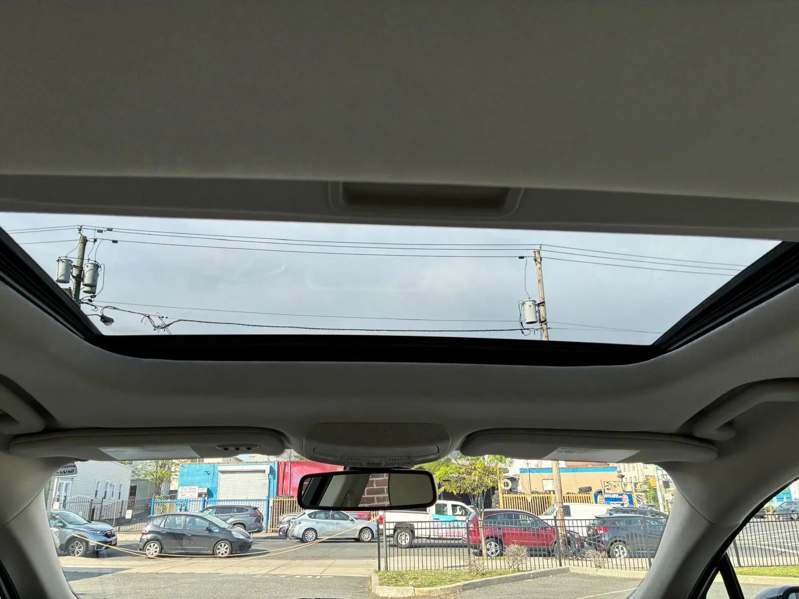 Used 2017 Ford Fusion Platinum AWD/4WD image 28